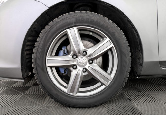 Подержанный автомобиль Mazda 3 Hatchback 2012 года (18 фото)