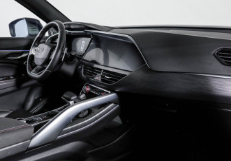 Подержанный автомобиль Geely Tugella 2023 года (9 фото)