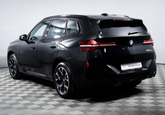 Подержанный автомобиль BMW X3 2025 года (7 фото)