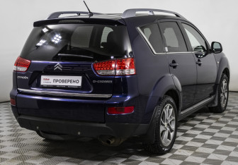 Подержанный автомобиль Citroen C-Crosser 2011 года (5 фото)