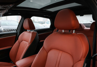 Подержанный автомобиль Kia K5 2024 года (24 фото)