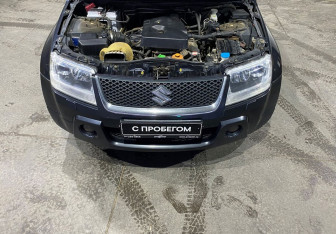 Подержанный автомобиль Suzuki Grand Vitara 2007 года (17 фото)