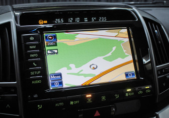 Подержанный автомобиль Toyota Land Cruiser Suv 2015 года (23 фото)