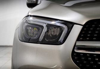 Подержанный автомобиль Mercedes-Benz GLE 2019 года (17 фото)
