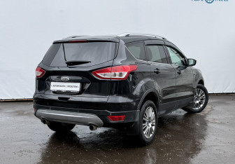 Подержанный автомобиль Ford Kuga 2013 года (5 фото)