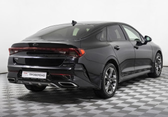Подержанный автомобиль Kia K5 2020 года (5 фото)