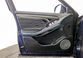 Подержанный автомобиль Voyah Free 2022 года (19 фото)