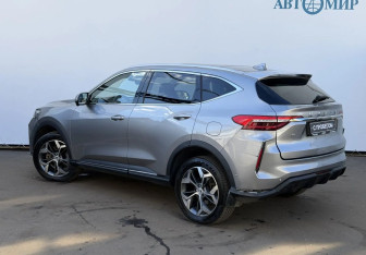 Подержанный автомобиль Haval F7 2022 года (7 фото)
