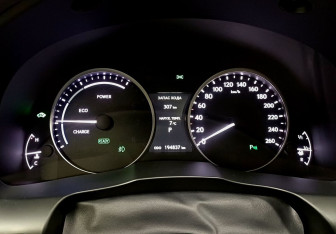 Подержанный автомобиль Lexus ES 2014 года (29 фото)