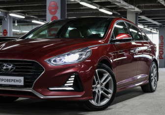 Подержанный автомобиль Hyundai Sonata 2017 года (23 фото)