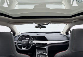 Подержанный автомобиль Changan UNI-T 2023 года (13 фото)