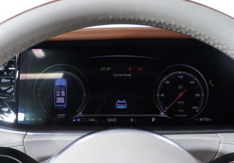 Подержанный автомобиль Voyah Free 2023 года (11 фото)