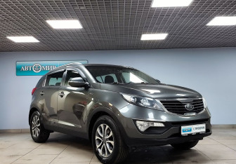 Подержанный автомобиль Kia Sportage 2012 года (3 фото)