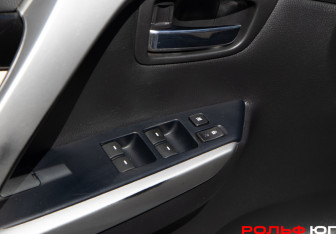 Подержанный автомобиль Mitsubishi Pajero Sport 2019 года (21 фото)