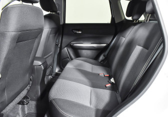 Подержанный автомобиль Suzuki Vitara 2020 года (15 фото)