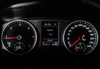 Подержанный автомобиль Volkswagen Caravelle 2016 года (10 фото)