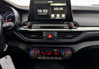 Подержанный автомобиль Kia Cerato Sedan 2020 года (15 фото)