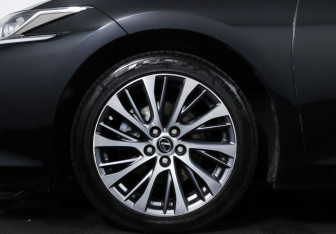 Подержанный автомобиль Lexus ES 2020 года (27 фото)