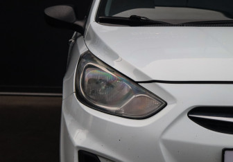 Подержанный автомобиль Hyundai Solaris Sedan 2011 года (17 фото)