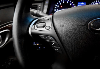Подержанный автомобиль Infiniti M Sedan 2013 года (28 фото)