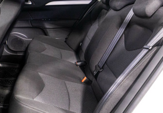 Подержанный автомобиль Citroen C4 Sedan 2016 года (13 фото)