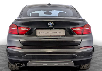 Подержанный автомобиль BMW X4 2018 года (6 фото)