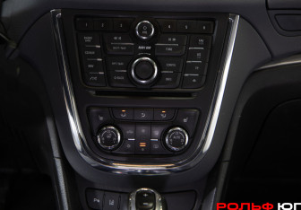 Подержанный автомобиль Opel Mokka 2013 года (12 фото)