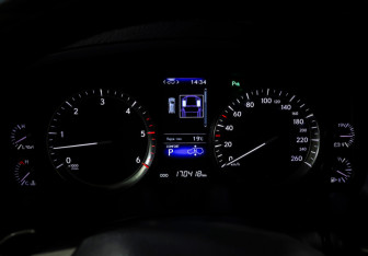 Подержанный автомобиль Lexus LX 2020 года (19 фото)