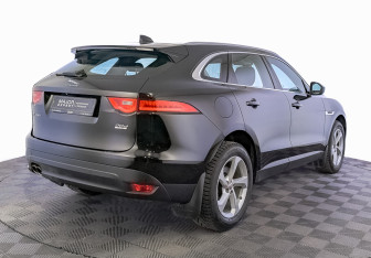 Подержанный автомобиль Jaguar F-Pace 2020 года (5 фото)