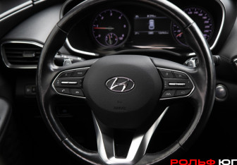 Подержанный автомобиль Hyundai Santa Fe 2020 года (12 фото)