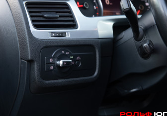 Подержанный автомобиль Volkswagen Touareg 2013 года (19 фото)