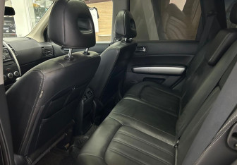 Подержанный автомобиль Nissan X-Trail 2012 года (12 фото)