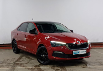 Подержанный автомобиль Skoda Rapid Liftback 2021 года (3 фото)