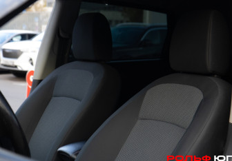 Подержанный автомобиль Nissan Qashqai 2011 года (14 фото)