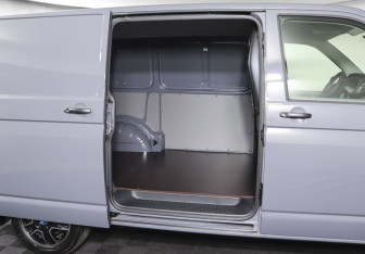 Новый Volkswagen Transporter Van 2021 (12 фото)