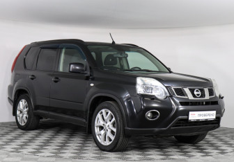 Подержанный автомобиль Nissan X-Trail 2011 года (3 фото)
