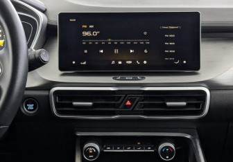 Подержанный автомобиль Geely Coolray 2023 года (17 фото)