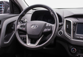 Подержанный автомобиль Hyundai Creta 2019 года (15 фото)