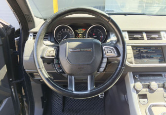 Подержанный автомобиль Land Rover Range Rover Evoque 2012 года (16 фото)