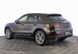 Подержанный автомобиль Porsche Macan 2020 года (7 фото)