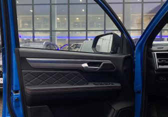 Подержанный автомобиль JAC T9 2024 года (19 фото)