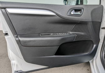 Подержанный автомобиль Citroen C4 Sedan 2021 года (19 фото)