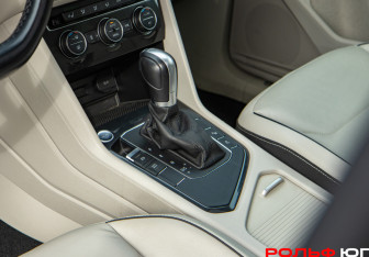 Подержанный автомобиль Volkswagen Tiguan 2017 года (15 фото)