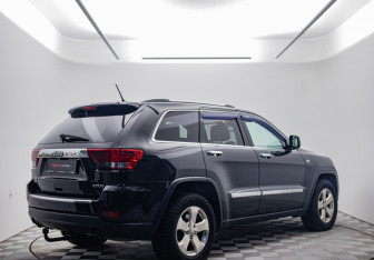 Подержанный автомобиль Jeep Grand Cherokee 2012 года (5 фото)