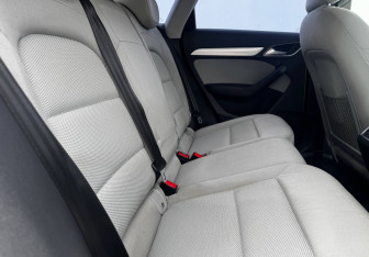 Подержанный автомобиль Audi Q3 2012 года (11 фото)