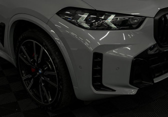 Подержанный автомобиль BMW X5 2025 года (31 фото)