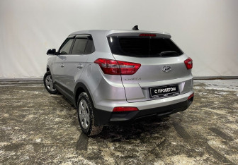 Подержанный автомобиль Hyundai Creta 2016 года (4 фото)