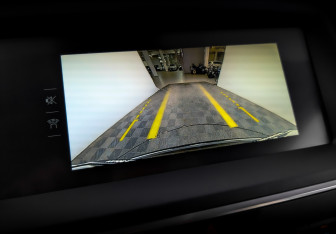 Подержанный автомобиль Jaguar E-Pace 2018 года (29 фото)