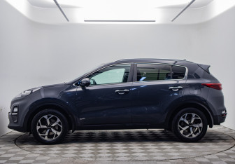 Подержанный автомобиль Kia Sportage 2018 года (8 фото)