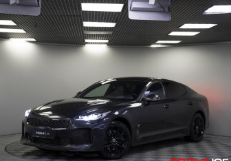 Подержанный автомобиль Kia Stinger 2021 года (23 фото)